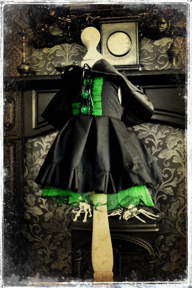 Bespoke Cute /& Spooky Little Wizard of Oz Inspired Gothic Witch Dress and Cape for Little Cosplay Creepy Goths