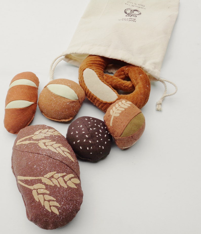 1 piece Pretend Play Crusty bread roll textile play food , Made in Denmark, Kitchen play toy image 5