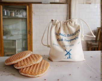 Ensemble de jeu textile pour enfants avec gaufres hollandaises au sirop. Fait main au Danemark.