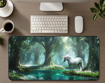 Tappetino da scrivania con unicorno stravagante nella foresta, tappetino per mouse magico in stile cottagecore fantasy, grazioso complemento d'arredo per ufficio, tappetino per mouse da gioco per uno spazio di lavoro incantato