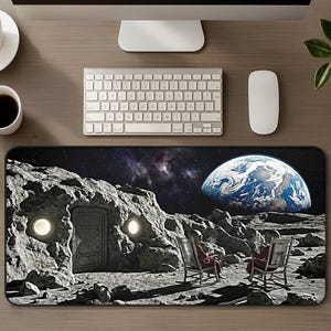 Speelse buitenaardse maan ruimte bureaumat, UFO maan aarde uitzicht muismat, kosmische sciencefiction astronomie gaming muismat, speels hemels kantoorcadeau