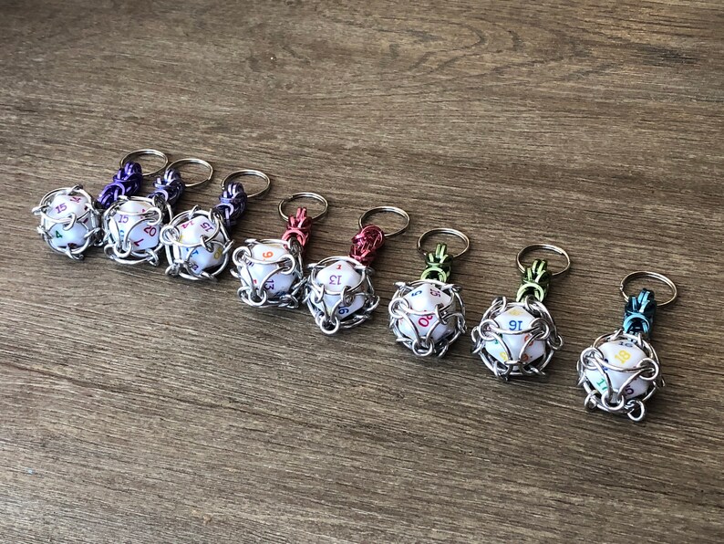 Dice Key chain Chain Key chain D20 Rainbow dice Gamer Gift Dice Key chain Chainmaille Key chain Aluminum Key chain