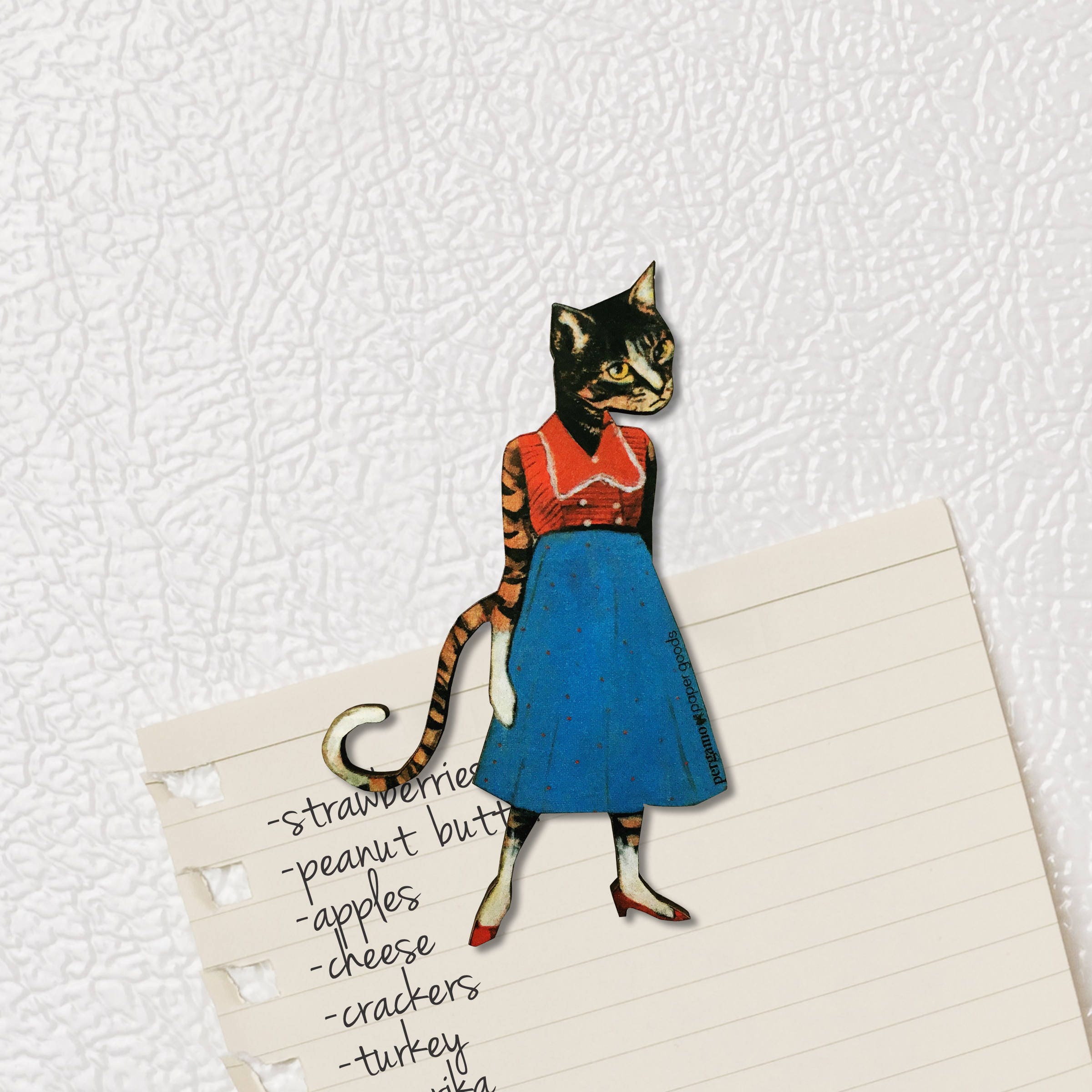 Retro Cat Magnet, Surreal Refrigerator Magnets Fridge, Kitsch Gift, Weird Animal Lover Housewarming Gifts Kitchen Favor, Wholesale Decor