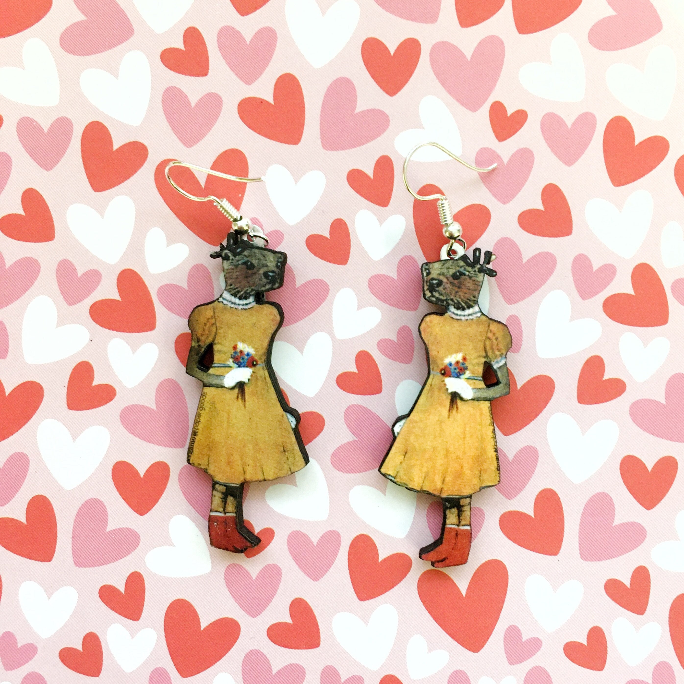 Cottagecore Earrings, Weird Otter Earrings, Animal Jewelry, Otter Lover Gift, Retro Kitsch Veterinarian Gifts, Vintage Inspired Dressed Up