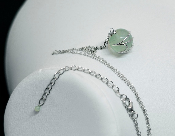 Final Fantasy VII Inspired Holy Materia Necklace - Green Fluorite