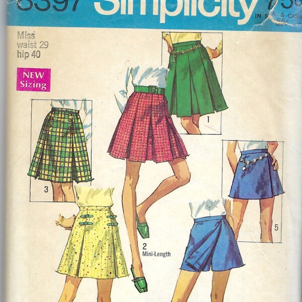 70s Miss Skirts in Two Lengths Sewing Pattern, Scooter Skirt, Simplicity 8397, Waist 29