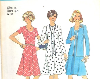 1970s Simplicity 6749 Jiffy Dress & Cardigan Sewing Pattern - Size 14 Bust 36"