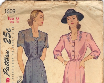 1940s Dress with Scalloped Neckline, Simplicity 1609 Vintage Sewing Pattern Bust 38