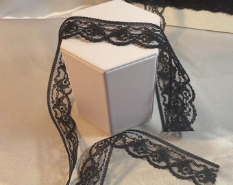1 1/2&quot; Black Stretch Lace, Scallopped, Lingerie Supply, 2 Yards A700