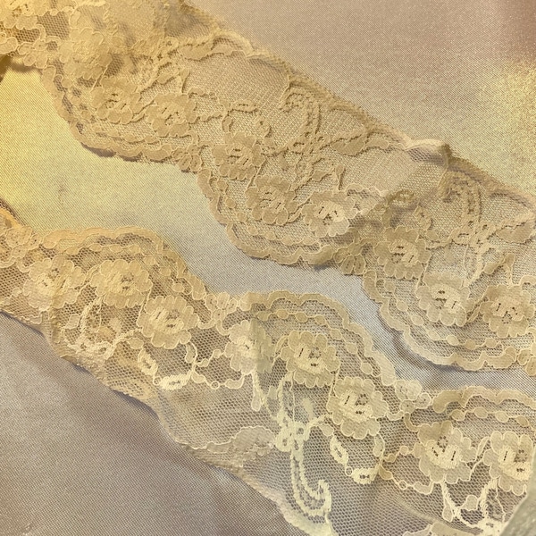 Beige Rose Floral Lace Trim  2 3/8 inches Wide, Vintage Sold by the Piece, Sewing, Gift Wrap, Vintage Craft Supplies, Destash