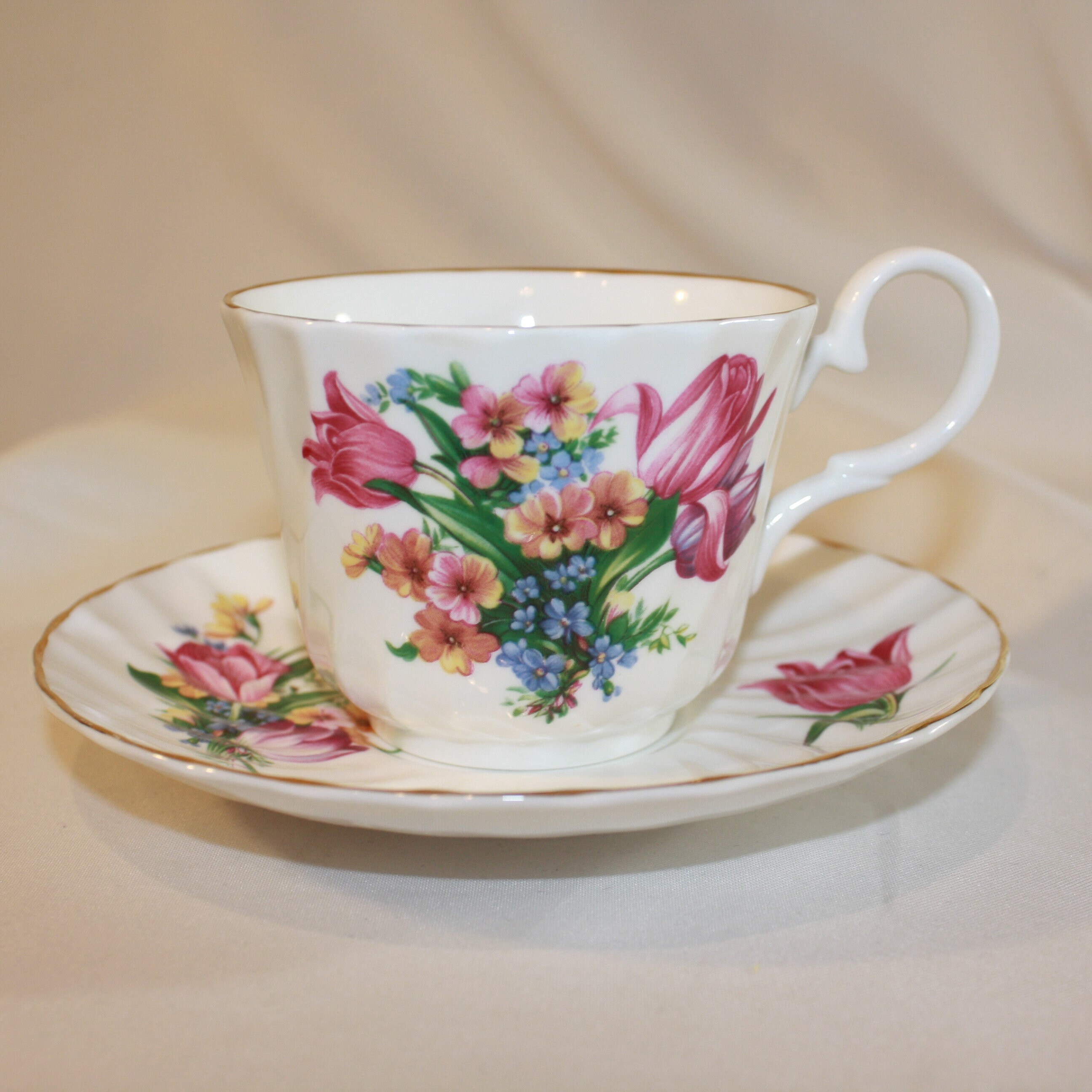 ALLYN NELSON COLLECTION Fine Bone China, Vintage Cup & Saucer Set