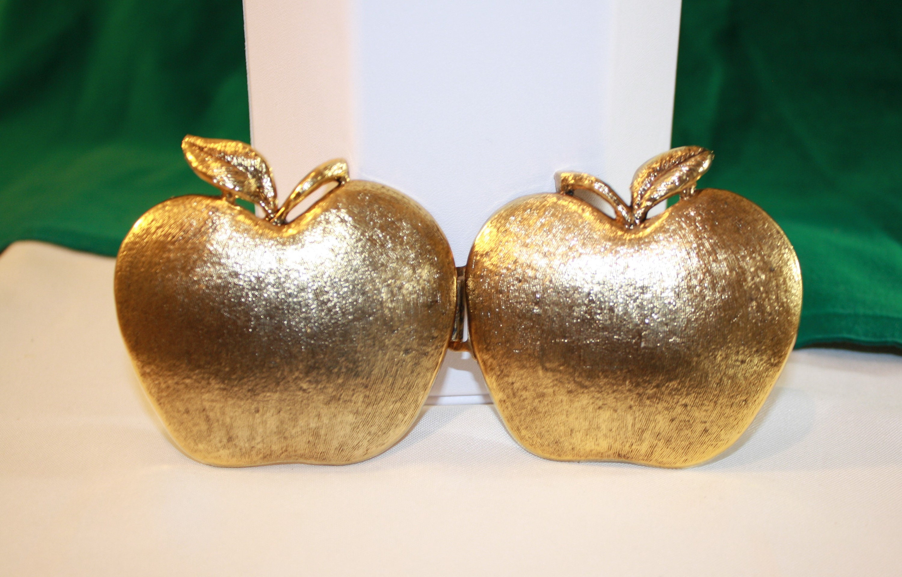 Apple Belt Buckle Gold Tone Large, Vintage Costume Jewelry 