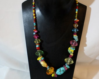 Vintage Colorful Sparkle Stone Necklace with Beads