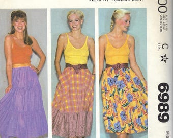 80s McCalls 6989 "Make-It-Tonight" Ruffled Skirt Sewing Pattern, Size Petite, Uncut