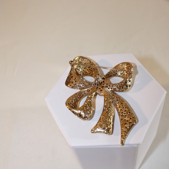 Vintage Large Bow Brooch Pin, 2 Inch Width, Gold … - image 3