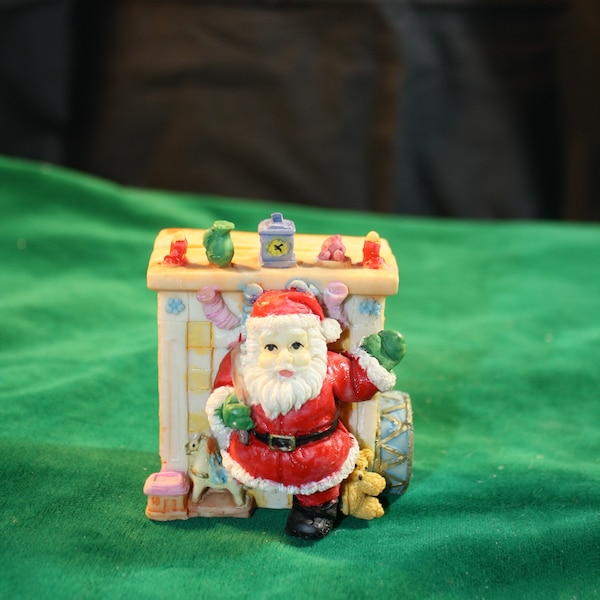 Resin Santa, Fireplace & Chimney Opens Up Christmas Figurine, 2.5" Inches Tall