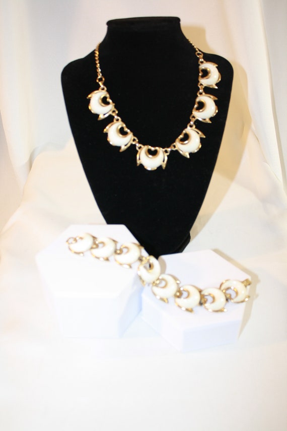 Necklace and Bracelet Set Gold Tone White Enamel … - image 5