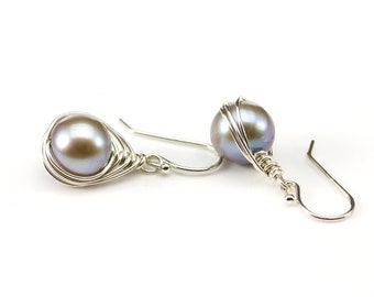 Herringbone Pearl Earrings in Sterling Silver - Gray Wire-wrapped Pearls - Freshwater Pearls - Classic Earrings