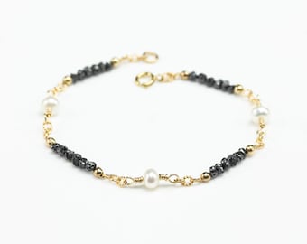 Multi-row Rough Diamond Bracelet with Pearls - 14K Gold Filled Ribbed Chain Bracelet - Uncut Unfinished Diamonds - April Birthstone