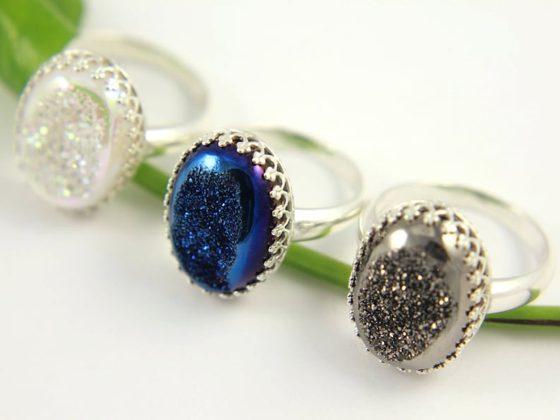 •COCONUT DRUZY - FREEFORM• roped bezel silver ring (size 8.75)