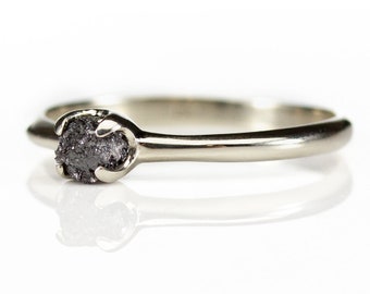 14K White Gold Simple Ring with Rough Diamond - Black Diamond Ring - Wedding Engagement Ring - Uncut Unfinished Diamond