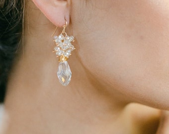 ALDER | Crystal raindrop bridal earrings wedding jewellery, beaded earrings, bridal earrings, crystal dangle earrings, gold earrings