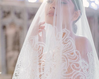 AMBRA | Italian Ivory Lace Drop Wedding Veil Bridal Tulle Veil