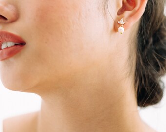 EMMY | Fleurs de Lys Pearl Bridal Earrings, Tiny Earrings, Minimalist Jewellery, Bridesmaid Earrings, Everyday Earrings, Pearl Earrings