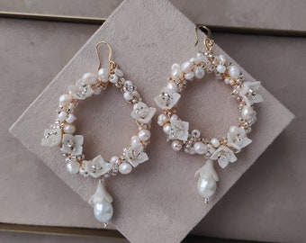 MARGOT | Floral Pearl Statement Chandelier Bridal Earrings, Dangle Wedding Earrings, Bridal Pearl Drop Earrings, Circle Drop Earrings