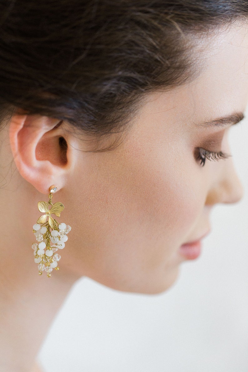 FONTEYN Orchid drop moonstone cluster earrings, statement earrings, wedding earrings, bridal earrings, drop earrings, floral image 5