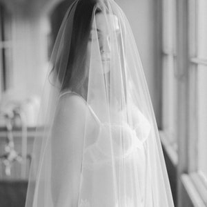 ANNA Chantilly Drop Veil image 5