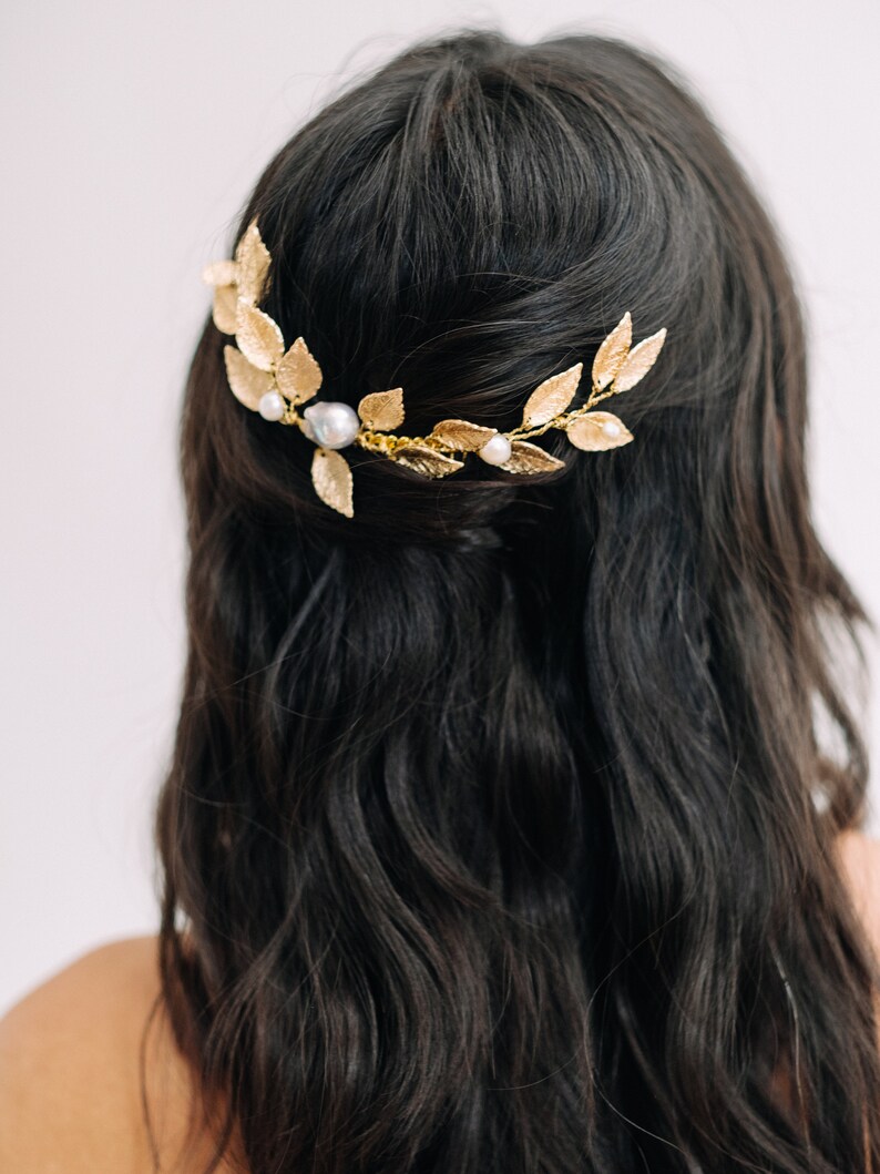 LARA Gold Leaf Baroque Pearl Bridal Wedding Haircomb, Bridal Hairvine, Wedding Headpiece, Gold Bridal Headpiece, Leaf Headband, Pearl Comb image 4