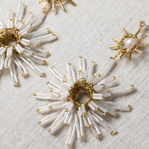 DAHLIA | Floral Beaded earrings