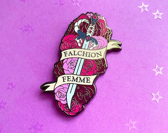 Falchion Femme Emaille Pin
