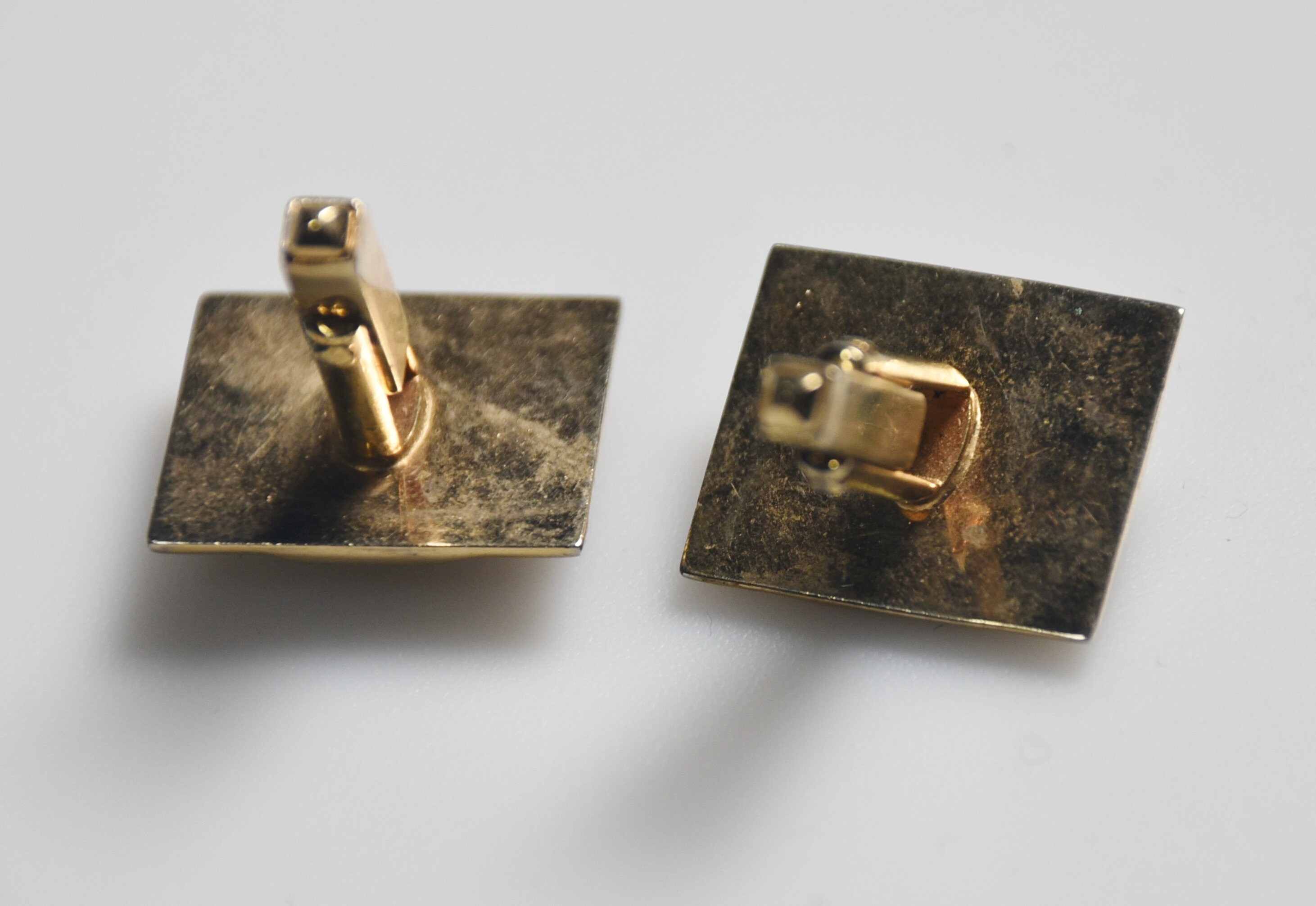 Paire De Boutons De Manchettes Vintage Dorés à Décor Nacre - Occasion Très Bon état