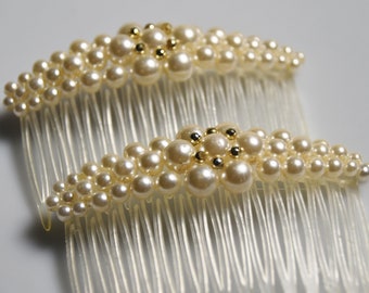 f9-11 PAIR of Faux Pearl Hair Combs TWO Vintage Hair Barrettes Combs 3" x 2"