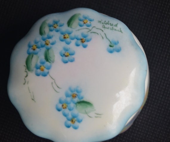 Trinket Dish Mildred Auerbach Porcelain Small Cov… - image 5