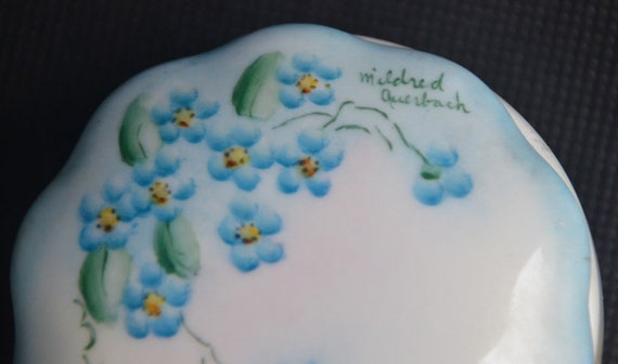 Trinket Dish Mildred Auerbach Porcelain Small Cov… - image 4