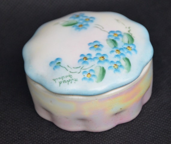 Trinket Dish Mildred Auerbach Porcelain Small Cov… - image 3