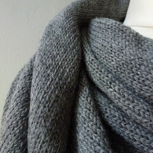 Triangular shawl 100% alpaca cloth stole shoulder cloth medium gray mottled alpaca wool knitted knit shawl triangle image 2