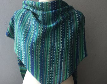 Lieblingstuch "kunterbunt"  Dreieckstuch Tuch Stola Schultertuch  gestrickt blau grün bunt Wolle (Merino)  knitted shawl triangle Wolle