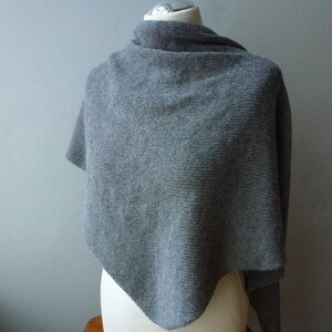 Triangular shawl 100% alpaca cloth stole shoulder cloth medium gray mottled alpaca wool knitted knit shawl triangle image 4