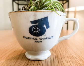 Seattle World's Fair 1962 Teacup Pearl + Gold