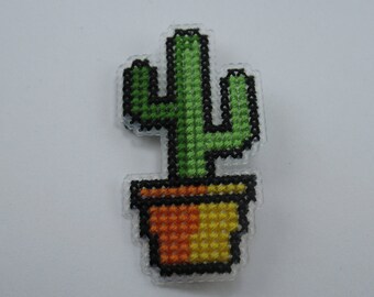 Pin de punto de cruz de cactus