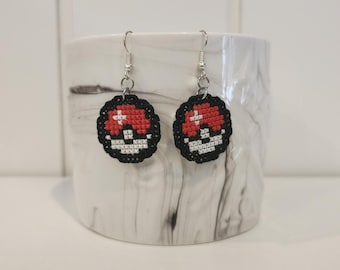 Pokéball Ohrringe in Kreuzstich