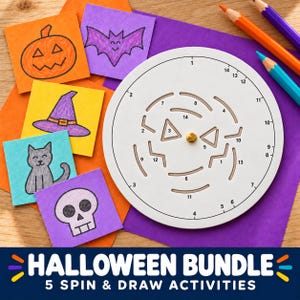 Puede incluir: Un disco giratorio de madera blanca con recortes numerados para dibujar una calabaza, acompañado de cinco tarjetas cuadradas con ilustraciones de una calabaza, murciélago, sombrero de bruja, gato y calavera, y tres lápices de colores.