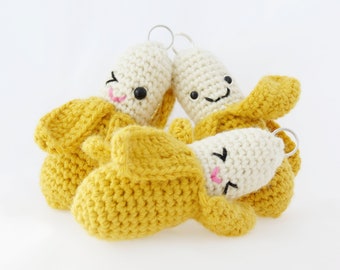 Banana keychain, crocheted banana