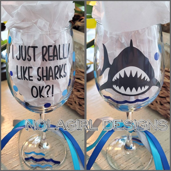 Shark Wine glass, sharks, Great Whites, Shark Week Wine Glass, Fun Shark Glass, Personalized wine glass, Shark lovers gift, I love sharks