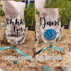 Knitting Gift, Knitting wine glass, Shhh...I'm counting, Crochet Gift, Personalized wine glass, Knitting Juice, knit happens, Hobbies, fun