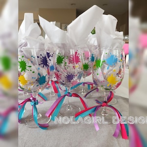 Paint splatter, Sip while you paint, Painting night, Artist wine glass, Paint Wine Night, Paint glass, Personalized, Ladies nights favors